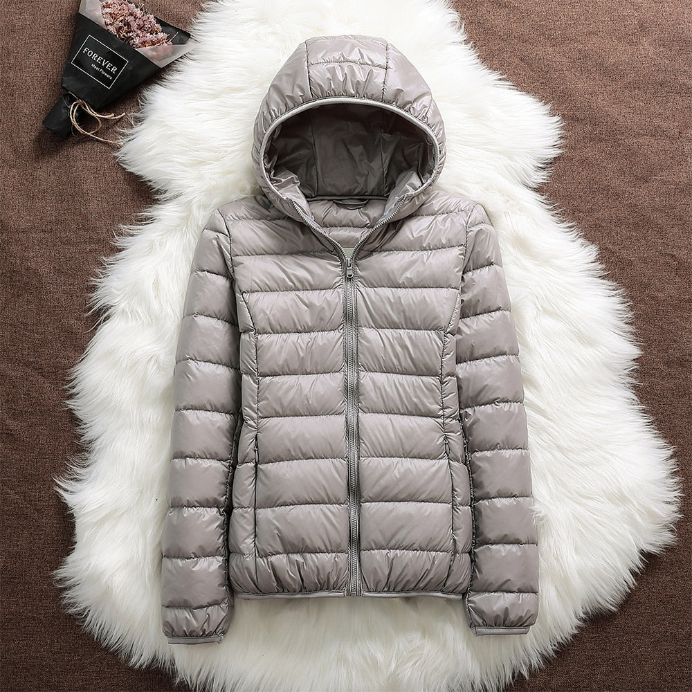 Nord - Neue Jacke mit weißen Entenfedern