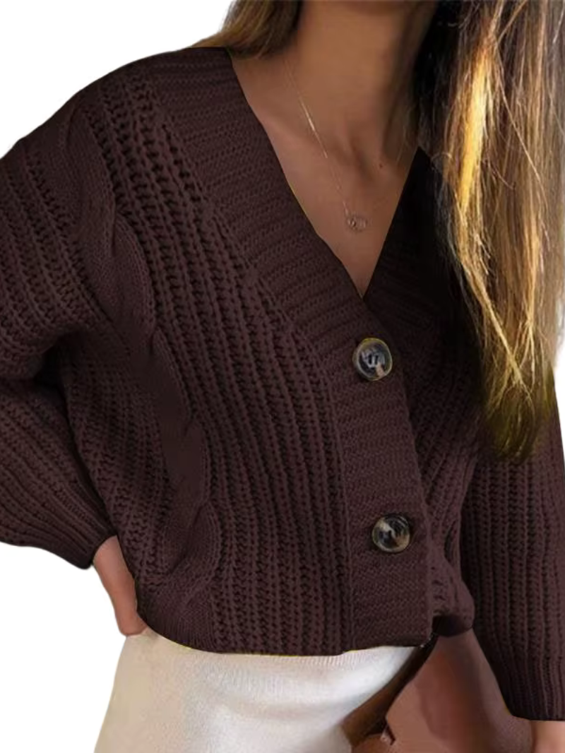 THELMA – DER GROBE STRICKCARDIGAN MIT ZOPFMUSTER & CHARAKTER