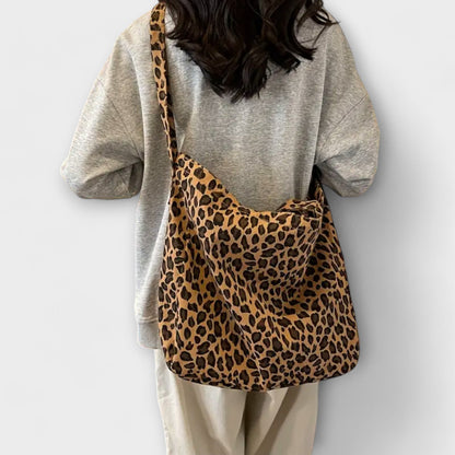 Nora. - Stylische Leopard-Print-Tasche