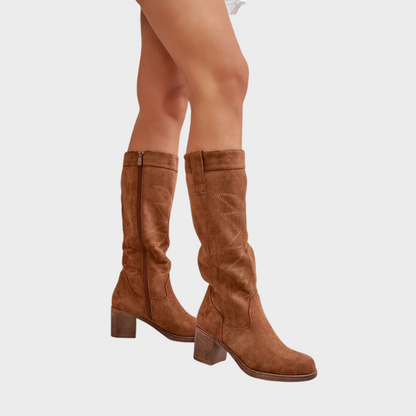 Iris – Hohe Stiefel mit Blockabsatz und Reißverschluss