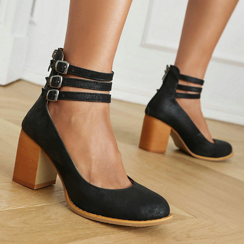 Casilda | Glatte Sandalen mit Knöchelriemen und dicker Sohle