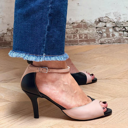 Noirella™ | Mittelhohe Absatzschuhe mit Knöchelriemen