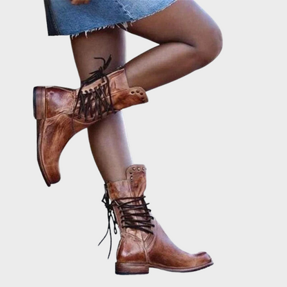 Rhea – Robuste Schnürstiefeletten