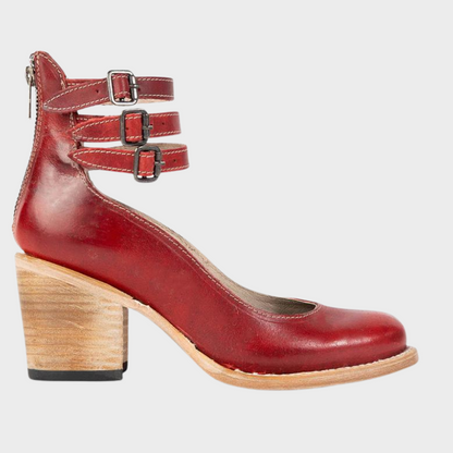 Clara – Schuhe mit Absatz und Schnallenriemen