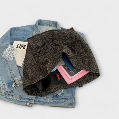 Nora. - Elegante Umhängetasche mit Leopardenmuster