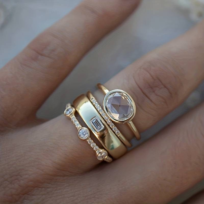 Vintage-Ring aus Gold und Zirkonium